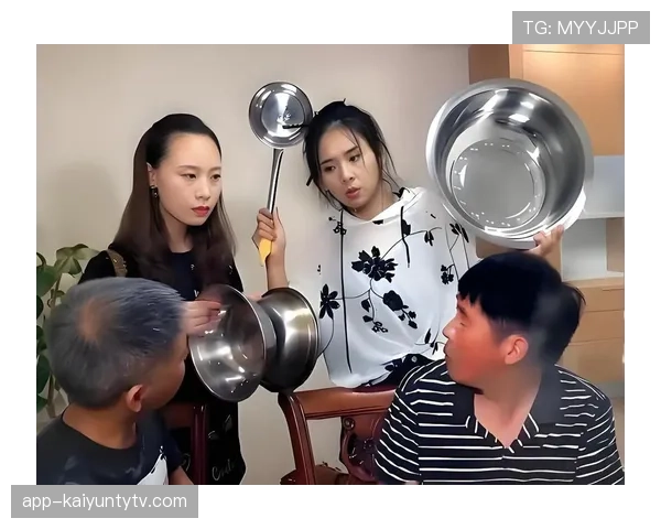 张志磊下楼买菜那张照片我盯了三遍——看着像邻居，手上那块表像能买邻居三年的饭